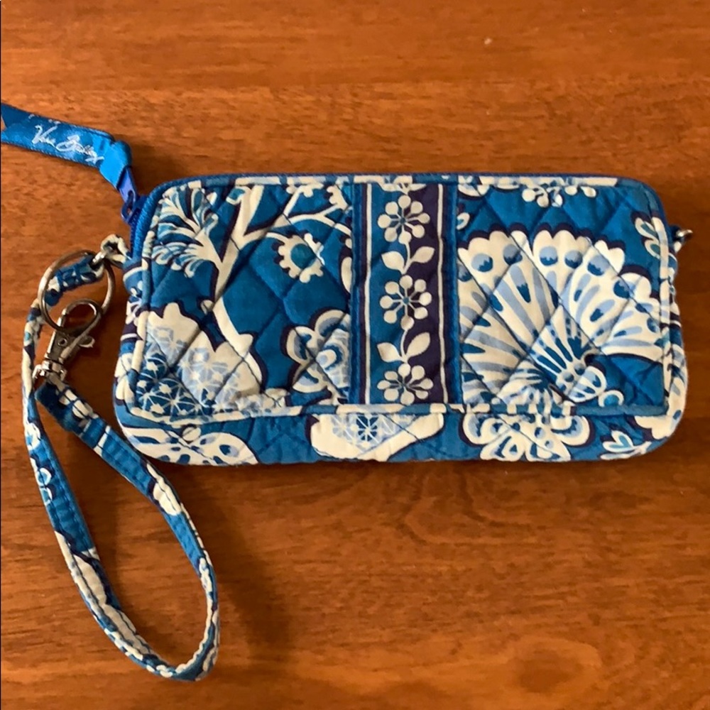 VB wristlet!!